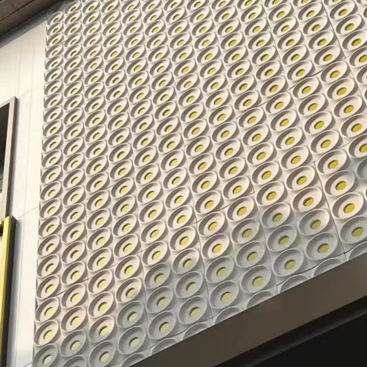 Panneau a membrure perforée en polyuréthane d'intérieur et d'extérieur